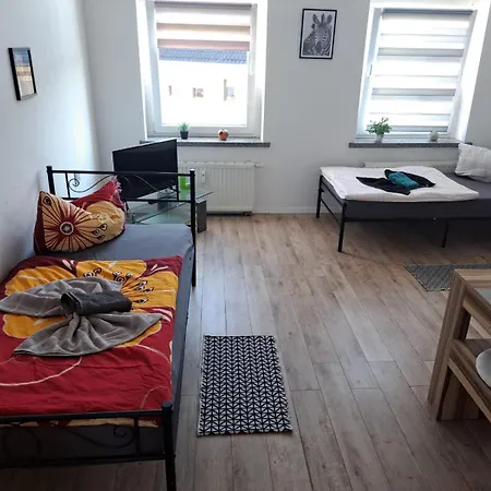 Stellas Monteurwohnungen Crimmitschau Exterior foto