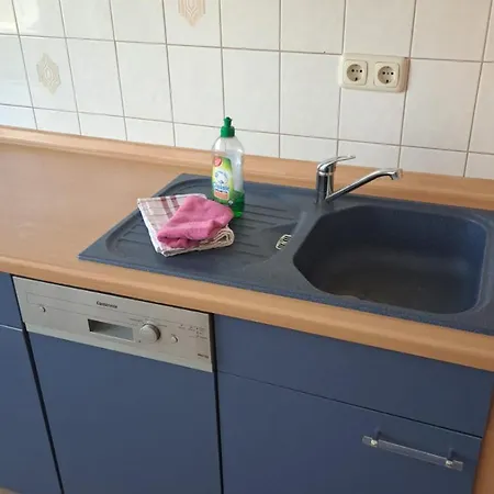 Stellas Monteurwohnungen Crimmitschau Exterior foto
