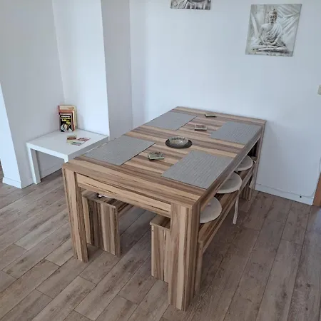 Stellas Monteurwohnungen Crimmitschau Exterior foto